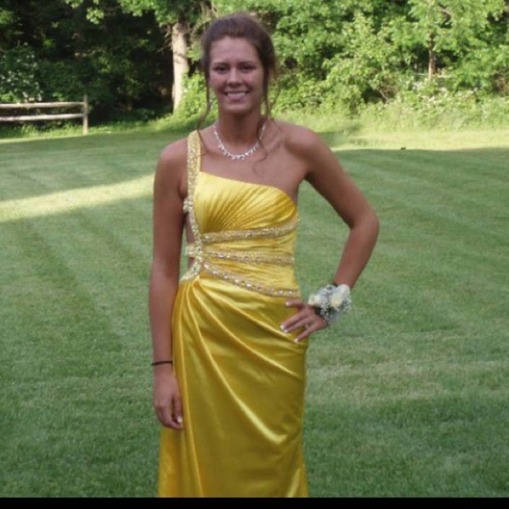 Yellow prom dress